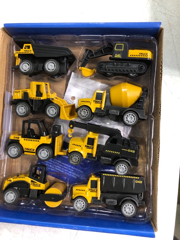 Photo 3 of Alloy Small Construction Cars Vehicles, Geyiie Die Cast Mini Construction Truck Toys, Heavy Duty Bulldozers Excavator Cement Dump Forklift Toys Outdoor Gifts for Kids Toddler Limited Edition