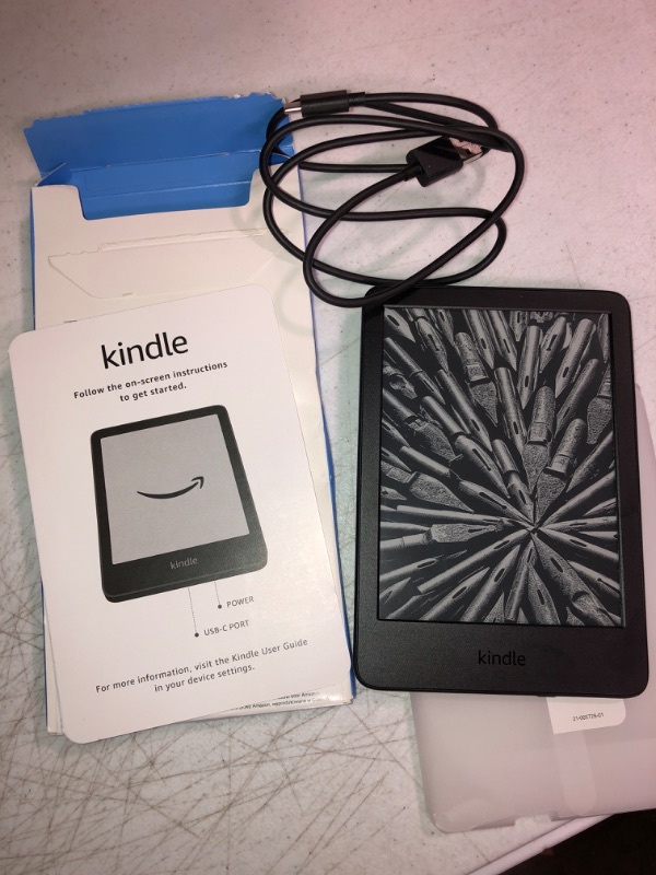 Photo 2 of Amazon Kindle – The lightest and most compact Kindle, with extended battery life, adjustable front light, and 16 GB storage – Black Black Without Kindle Unlimited Lockscreen Ad-Supported