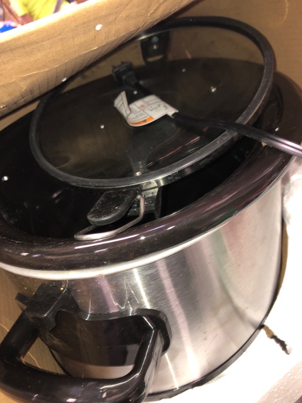 Photo 3 of ***VERY USED*** Crock-Pot SCCPVL610-S-A 6-Quart Cook & Carry Programmable Slow Cooker with Digital Timer, Stainless Steel