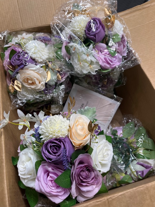 Photo 3 of ** SIMILAR PRODUCT **
Pcs of 10 Fake Flower Ball Arrangement Bouquet,15 Heads Plastic Roses with Base, Suitable for Our Store's Wedding Centerpiece Flower Rack for Parties Valentine's Day Home Décor (Purple & White)