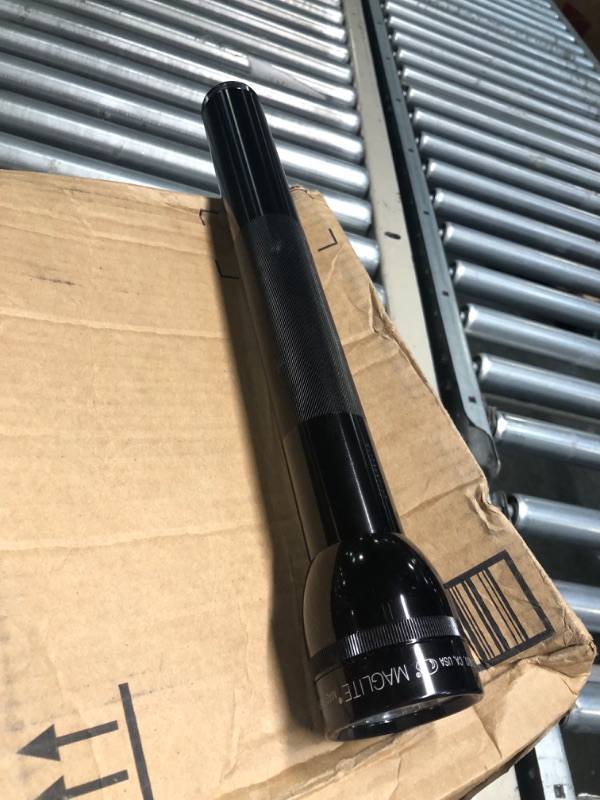 Photo 1 of Maglite ML300L LED 6-Cell D Flashlight, Black