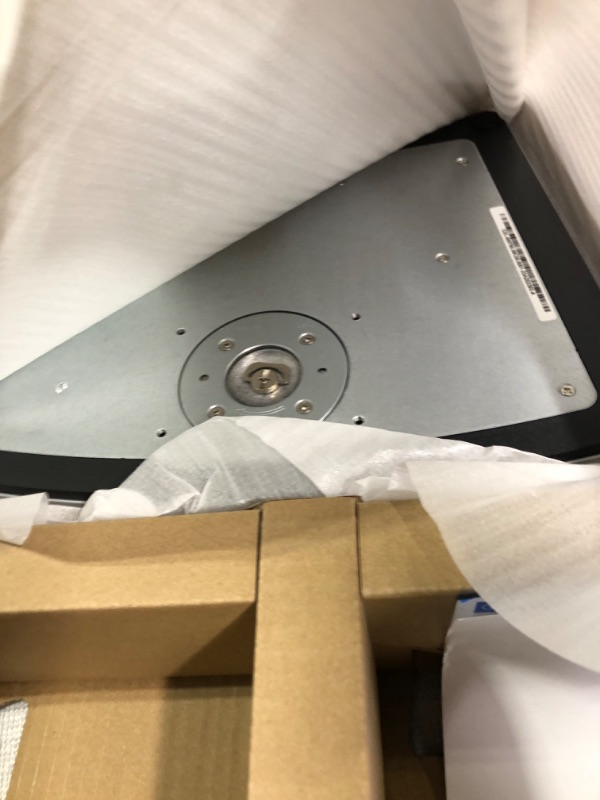 Photo 1 of Dell 34 Curved Video Conferencing Monitor - P3424WEB
Diagonal Size
34"
Resolution / Refresh Rate
WQHD 3440 x 1440 at 60 Hz?
Panel Technology
IPS?
Adjustability
Height
Ports
1x HDMI (HDCP 2.2)
1x DP 1.2 (HDCP 2.2)
Cables
1x Power cable
1x DP-to-DP cable (1