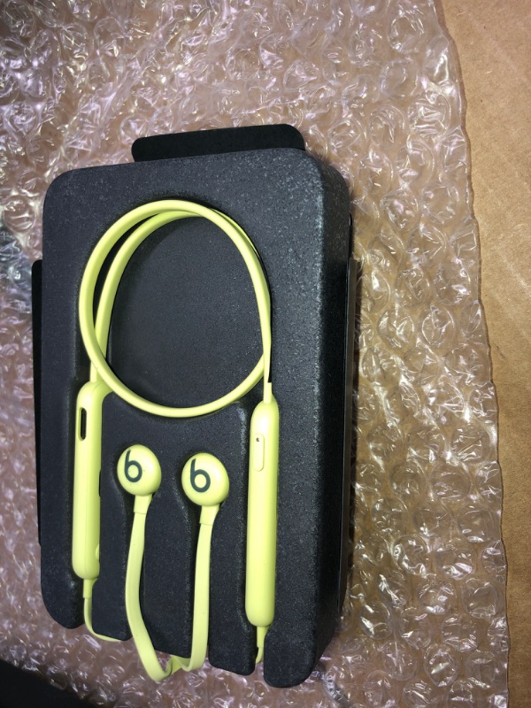 Photo 4 of Beats Flex Wireless Earbuds – Apple W1 Headphone Chip, Magnetic Earphones, Class 1 Bluetooth, 12 Hours of Listening Time, Built-in Microphone - Yuzu Yellow Yuzu Yellow Beats Flex ***USED*** 