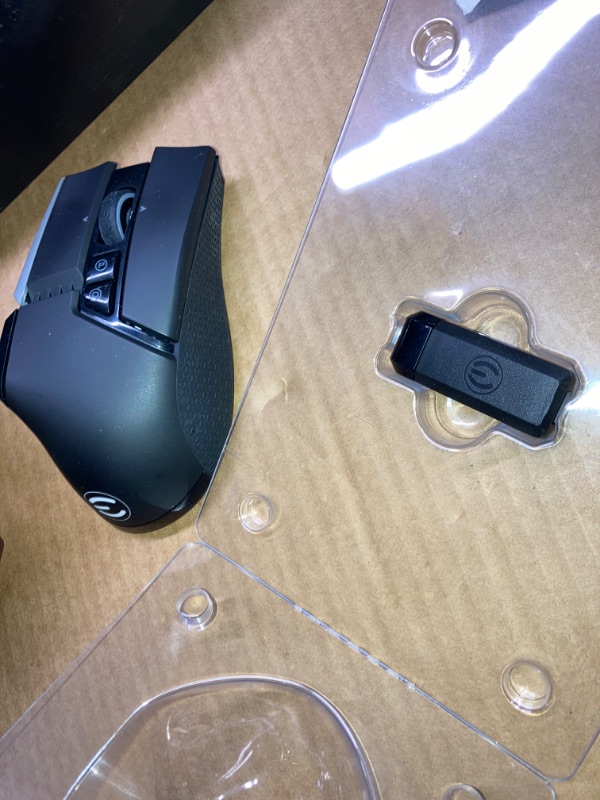Photo 3 of EVGA X20 Wireless Gaming Mouse, Wireless, Black, Customizable, 16,000 DPI, 5 Profiles, 10 Buttons, Ergonomic 903-T1-20BK-KR