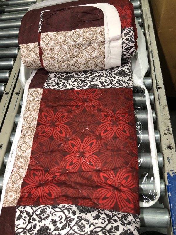 Photo 3 of  *SIMILAR ITEM*  Cotton King Size Comforter Set - Lightweight Soft Quilt King Size Set, 3 Piece Paisley Patchwork Quilted Bedspread (120X128) with 2 Pillow Shams, Reversible Luxury Bedding Red Red/White King