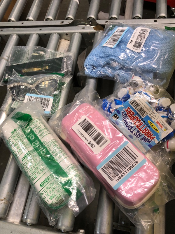 Photo 1 of ***BUNDLED BAG OF CONSUMER GOODS***
***SOLD AS IS / NO RETURNS -  FINAL SALE***