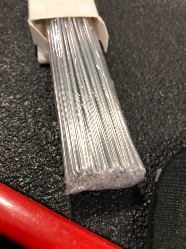 Photo 3 of 100PCS Aluminum Welding Rods Low Temp Easy Melt Aluminum Welding Wire Flux Core-Only Wuitable for Welding Aluminium (0.16 x 33cm/0.06 x 13in)