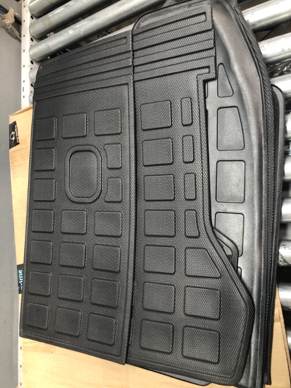 Photo 2 of 2022-2023 Hyundai Tuscon Trunk Mat and Backrest Mats