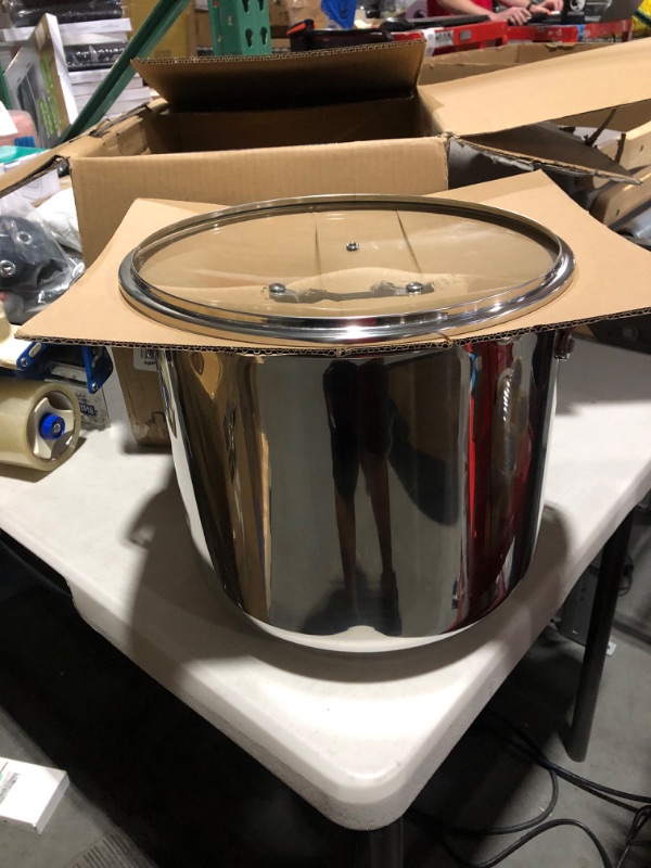 Photo 4 of 15-Quart Stainless Steel Stock Pot - 18/8 Food Grade Stainless Steel Heavy Duty Induction - Large Stock Pot, Stew Pot, Simmering Pot, Soup Pot with See Through Lid, Dishwasher Safe - NutriChef NCSP23 19 Quart Pot