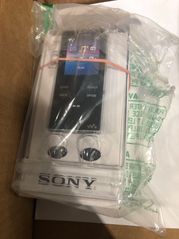 Photo 2 of *** HAS A DENT ** Sony NWE394/B 8GB Walkman MP3 Player (Black)