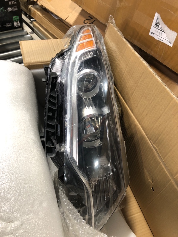 Photo 1 of Headlight Left and Right Pair of without Bulbs Compatible with Optima 2016-2018 92101D5000 92102D5000 KI2502196 KI2503196 (Right)