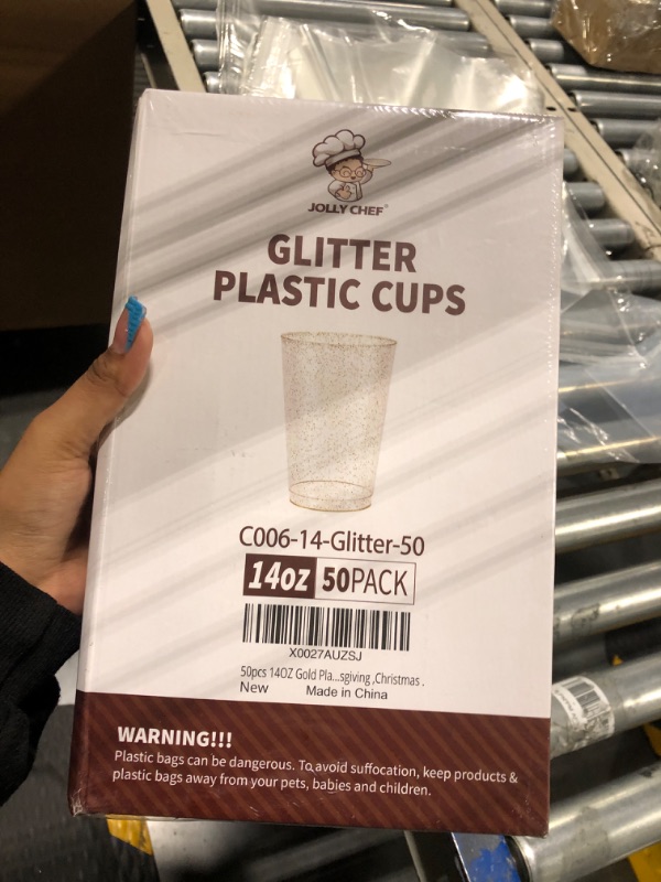 Photo 2 of ***BRAND NEW FACTORY SEALED***JOLLY CHEF 50 Pack 14 oz Gold Plastic Cups, Disposable Gold Glitter Plastic Cups, Clear Plastic Cups Tumblers, Wedding Cups Party Cups, Ideal for Halloween, Thanksgiving, Christmas 14-Glitter-50