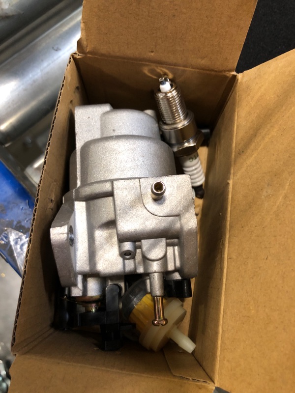 Photo 2 of Aynaxcol Carburetor Replacement for Generac GP5000 GP5500 GP6500 GP6500E GP7500E 389cc 8125W Jingke Huayi Kinzo Ruixing 13HP 14HP 15HP 16HP 188F 190F Generator Replace 0J58620157