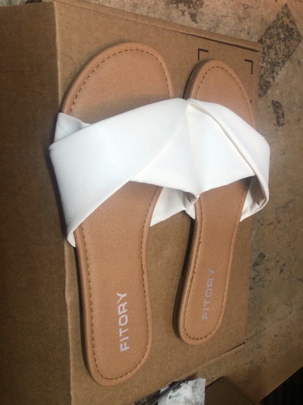 Photo 1 of FITORY FLAT SANDALS WHITE 9