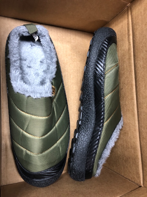 Photo 1 of green size  10 house slippers