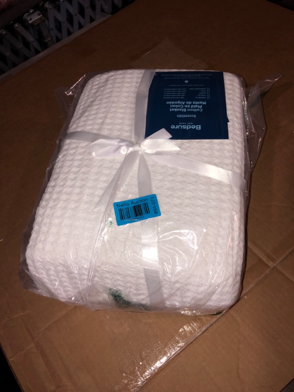 Photo 2 of (READ FULL POST) Bedsure Cooling Cotton Waffle Queen Size Blanket - Lightweight Breathable Spring Blanket of Rayon Derived from Bamboo for Hot Sleepers, Luxury Throws for Bed, Couch and Sofa, Ivory, 90x90 Inches
