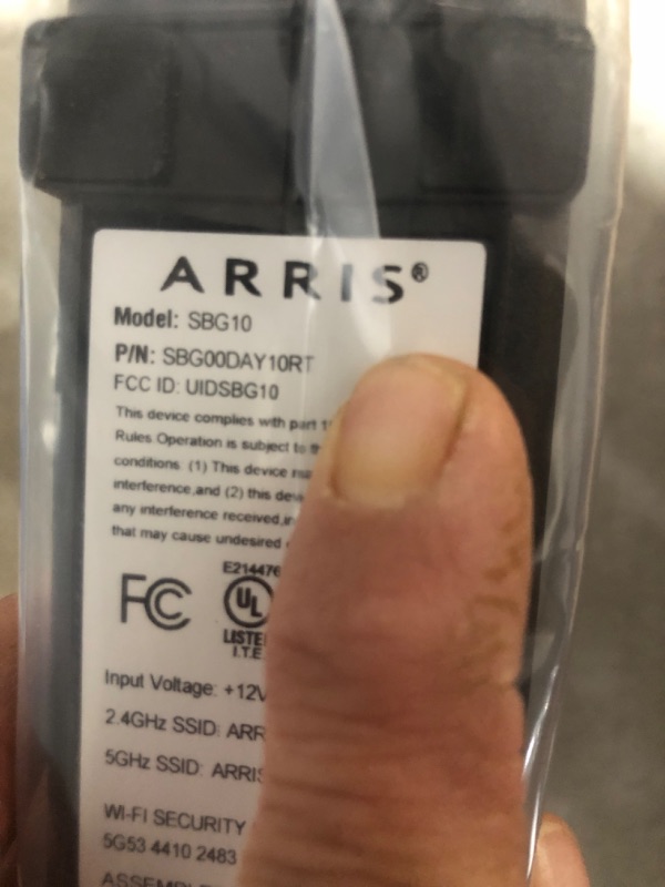 Photo 2 of ARRIS SURFboard G54 BE18000 Quad-Band Gigabit DOCSIS 3.1 Cable Modem Router