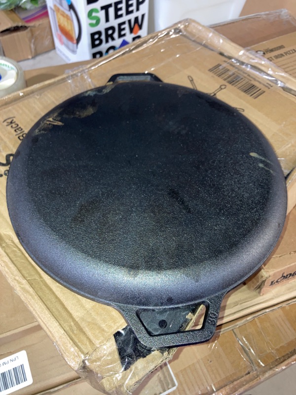 Photo 3 of (READ FULL POST) Chef Pomodoro Cast Iron Pizza Pan, Pre-Seasoned Skillet with Handles, Baking Pan, Round Griddle for Dosa Tawa Roti, Comal for Tortillas, Baking Stove, Oven, Grill BBQ and Campfire (12-inch)