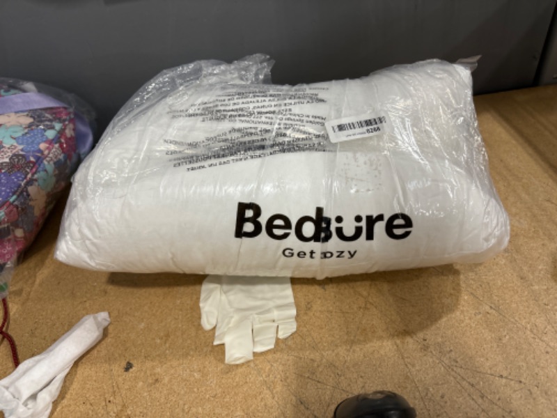 Photo 1 of BEDSURE PILLOW