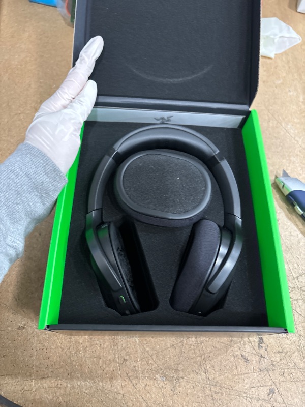 Photo 3 of Razer Barracuda Wireless Gaming & Mobile Headset (PC, Playstation, Switch & Basilisk V3 Customizable Ergonomic Gaming Mouse: Fastest Gaming Mouse Switch - Chroma RGB Lighting - 26K