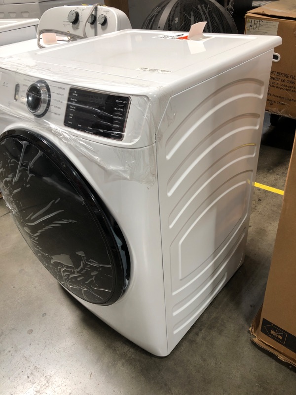 Photo 3 of GE 7.8-cu ft Stackable Smart Electric Dryer (White) ENERGY STAR
