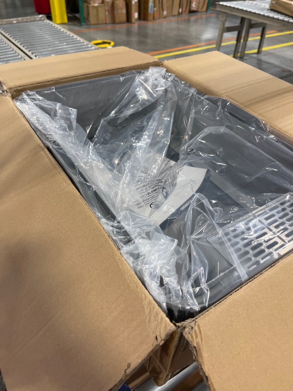 Photo 1 of Stainless Steel High Side Cat Litter Box, Enclosed Large Litter Box for XL Big Cats, Easy Clean Metal Kitty Litterbox with Scoop Green