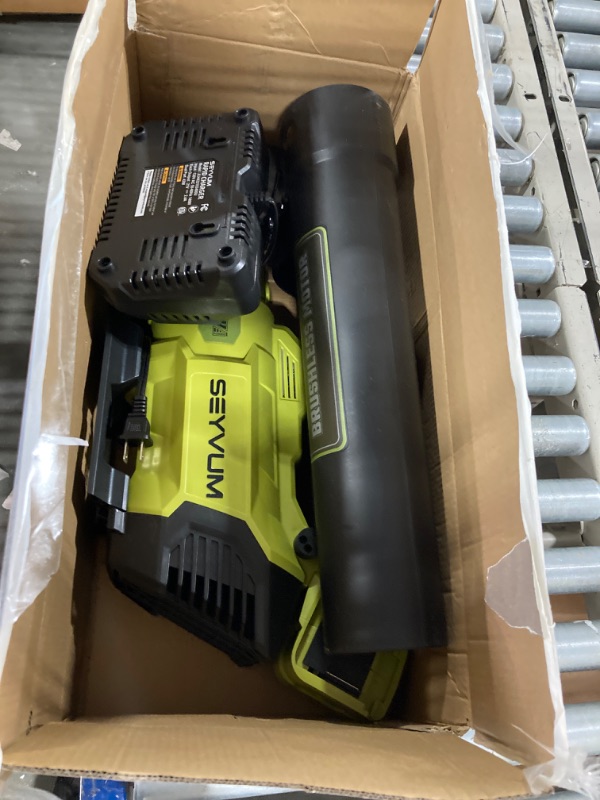 Photo 3 of **non functional***selling as parts** 
SEYVUM Leaf Blower Cordless 40V - 650CFM 180MPH Brushless Electric Snow Blower with 2 X 5.0Ah Battery & Charger, Blowers for Lawn Care High-Power Variable Speed & Turbine Power Boost, Lightweight LB-8192