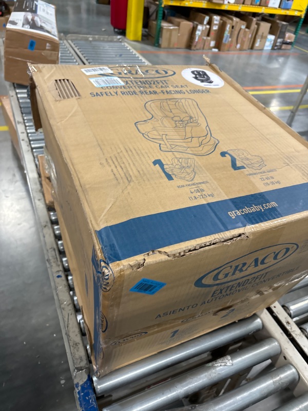 Photo 3 of Graco Extend2Fit Convertible Car Seat | Ride Rear Facing Longer with Extend2Fit, Redmond 2-in-1 Redmond *damaged box*