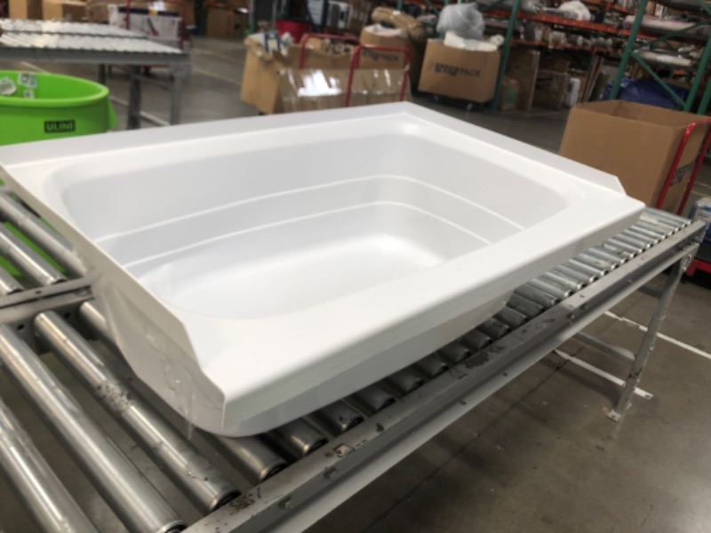 Photo 2 of DENTED Lippert 209658 Better Bath RV Bath Tub 24" x 36" Right Hand Tub/Drain White