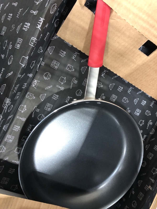 Photo 1 of 14 inch fry pan 