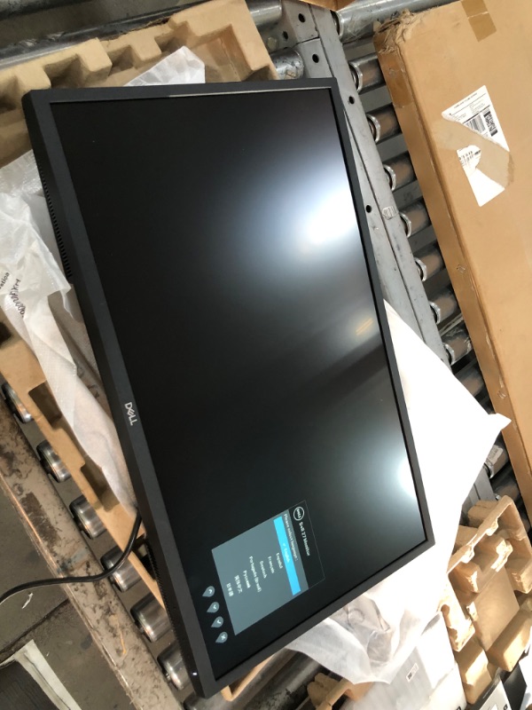 Photo 1 of Dell E2723H Monitor - 27 inch FHD (1920 x 1080) | 16:9 | 300 nits | Anti-Glare | 16.7 Million Colors 14.6" x 24.5" x 2"