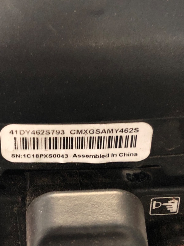 Photo 3 of Craftsman S205 20-in 46-cc 2-Cycle GAS Chainsaw