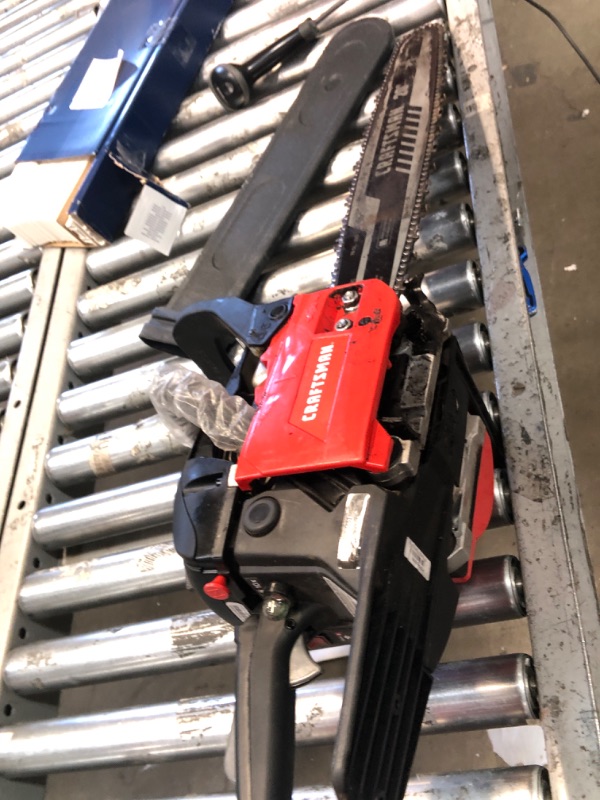 Photo 2 of Craftsman S205 20-in 46-cc 2-Cycle GAS Chainsaw