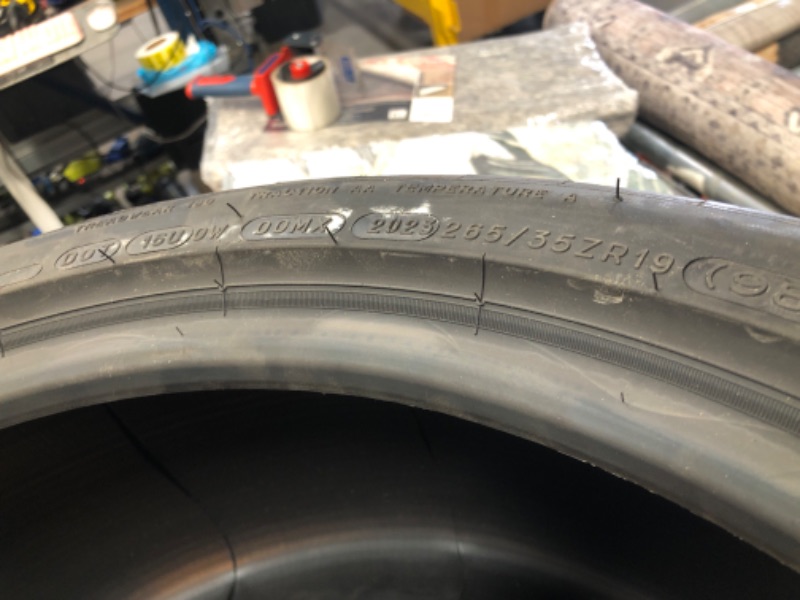 Photo 3 of **ONLY 1 TIRE** MICHELIN Pilot Sport Cup 2, Track Tire, Sport and High Performance Cars - 265/35ZR19/XL (98Y)