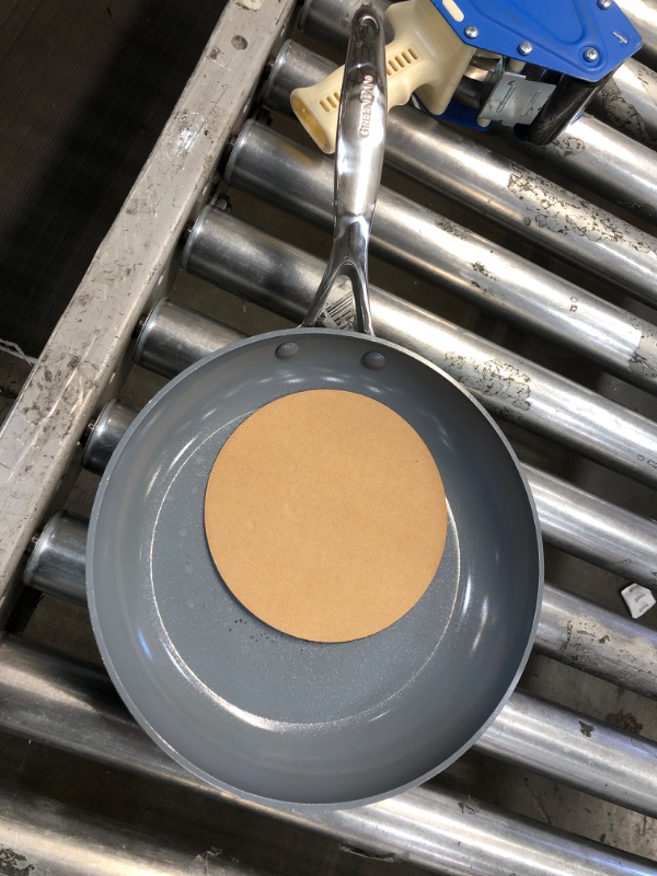 Photo 1 of 10 1/2 non slip cook pan 