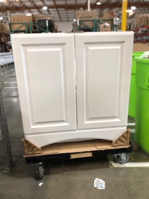 Photo 2 of 30.50 in. W Bath Vanity in White with Cultured Marble Vanity Top in White with White Basin