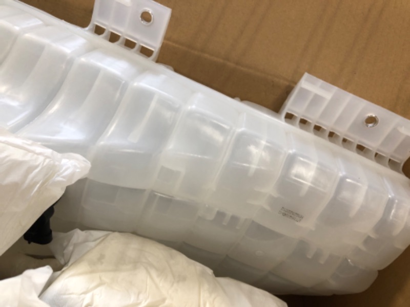 Photo 3 of A-Premium Coolant Overflow Reservoir Bottle Tank Compatible with Kenworth W900, T800, T660, T600; and Peterbilt 389, 388, 386, 385, 384, 382, 377, 367, 365, 348; Replaces N5346001, T1673008, 603-5403