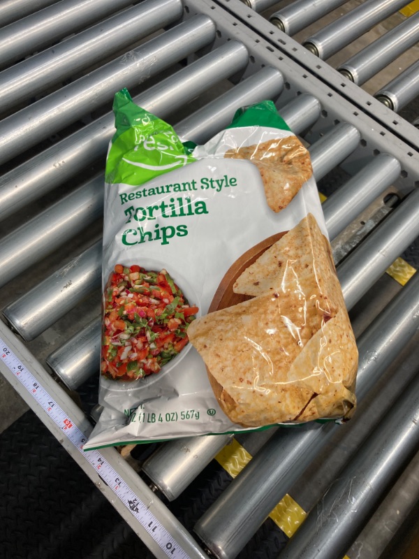 Photo 1 of Amazon Fresh - Restaurant Style Tortilla Chips, 20 oz (Previously Happy Belly, Packaging May Vary)
