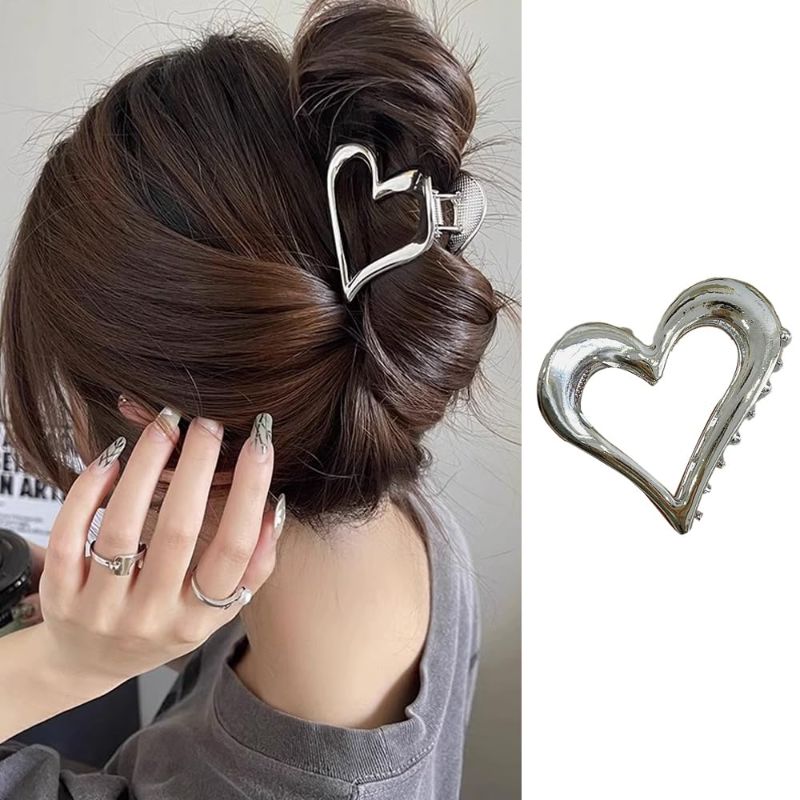 Photo 1 of 1 Pack Little Heart Claw Clips Metal Hair Claw Clips Heart-shaped Small Hair Clips for High Ponytail Heart Hollow Out Non-Slip Jaw Clamp Hair Barrettes for Women Girls Thick Thin Hair Accessories
