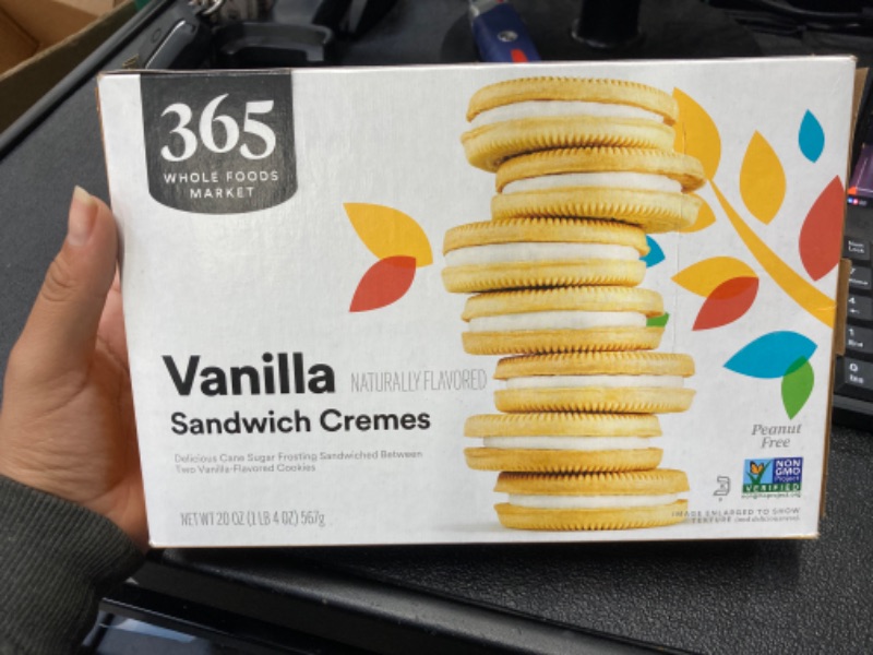 Photo 1 of 365 by Whole Foods Market, Vanilla Sandwich Creme Cookies, 20 Ounce
