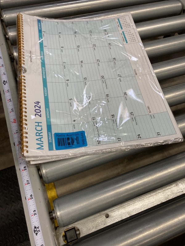Photo 1 of 2024-2025 Wall Calendar - Mar 2024 - Aug 2025, 18 Months Calendar 2024-2025, 14.57 x 11.42 In, 2024 Calendar, Monthly Calendar with Ruled Blocks, Thick Paper, Holidays, To-do ? Notes Green, Mar.2024 - Aug.2025 Calendar   3PCS