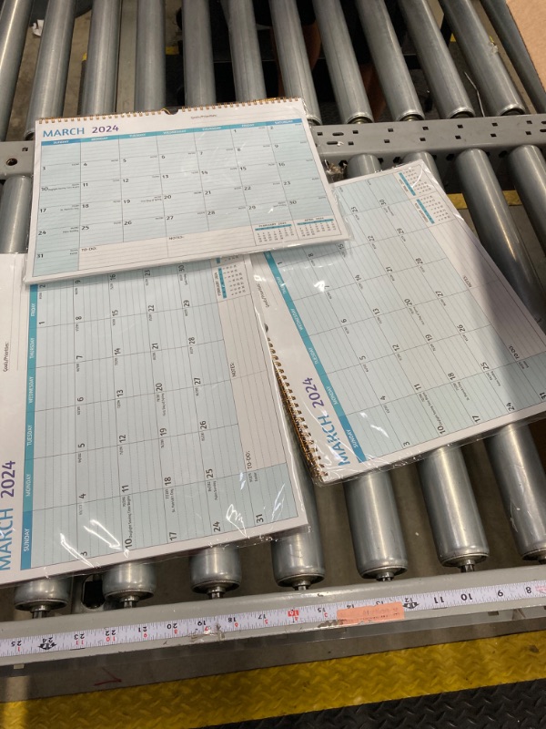 Photo 1 of 2024-2025 Wall Calendar - Mar 2024 - Aug 2025, 18 Months Calendar 2024-2025, 14.57 x 11.42 In, 2024 Calendar, Monthly Calendar with Ruled Blocks, Thick Paper, Holidays, To-do ? Notes Green, Mar.2024 - Aug.2025 Calendar   3PCS