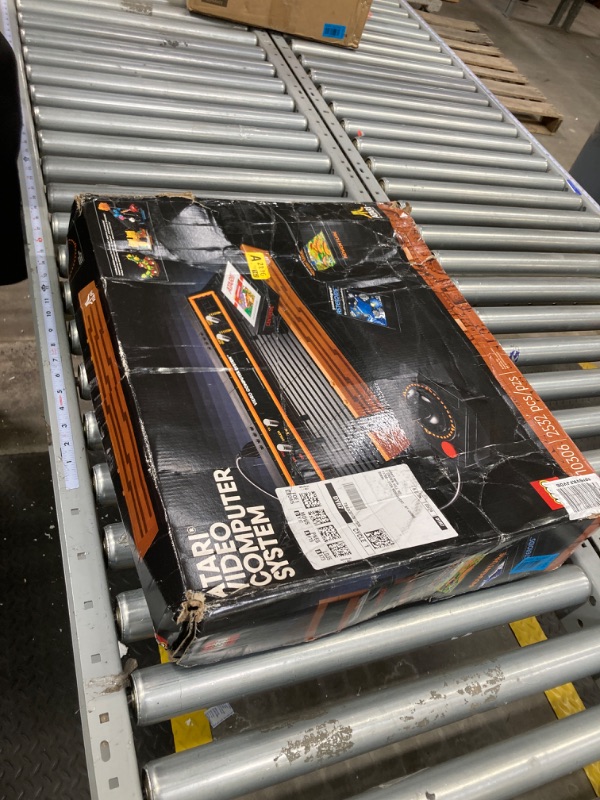 Photo 1 of LEGO Icons Atari 2600 Building Set 10306 - Retro Video Game Console and Gaming Cartridge Replicas, Featuring Minifigure and Joystick, Nostalgic 80s Gift for Gamers and Adults Standard Packaging