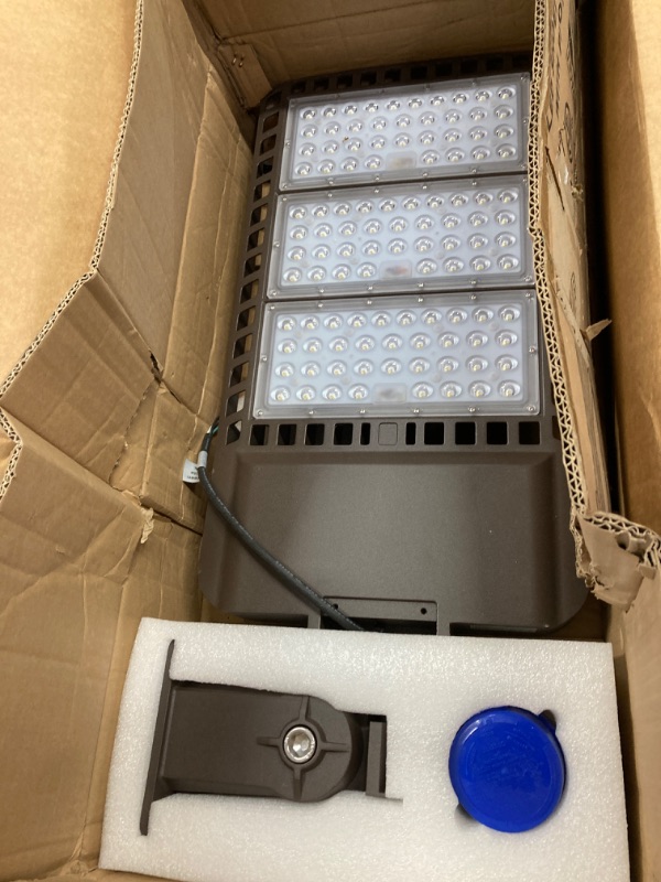 Photo 2 of 300W LED Parking Lot Light 45000LM (150LM/W) Shoebox Dusk to Dawn Outdoor Flood Lights for Yard IP65 Waterproof 5500K 110-277V Commercial Exterior Lighting Fixture for Stadium,Street,Park
