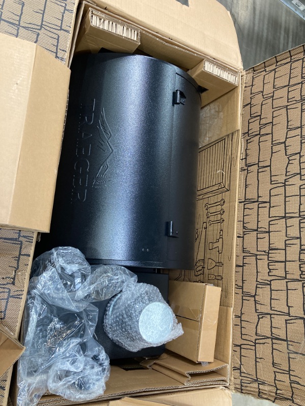 Photo 4 of ***PELLET DROPPER EXTREMELY DAMAGED*** Traeger Grills Pro 575 Electric Wood Pellet Grill and Smoker with WiFi and App Connectivity, Black