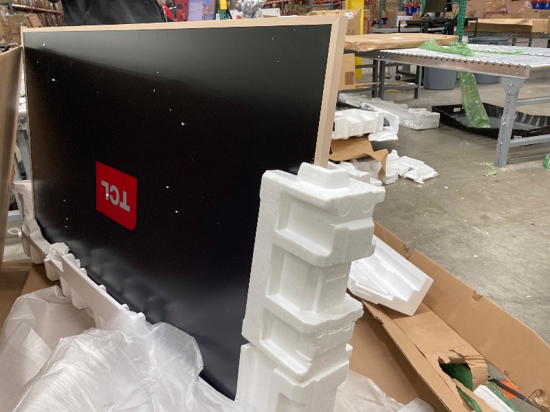 Photo 1 of 
 32-Inch M8 (M80D) Series 4K UHD Smart Monitor with Streaming TV, Speakers, HDR10+, AI Upscaling, USB-C, Ergonomic Stand, SlimFit Camera, Gaming Hub, LS32DM801UNXZA, 2024
1K+ bought in past month