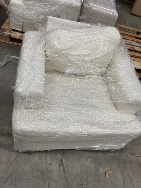 Photo 3 of ((((Photo for refrance, please see photos below))) sharp 3 piece couch set white