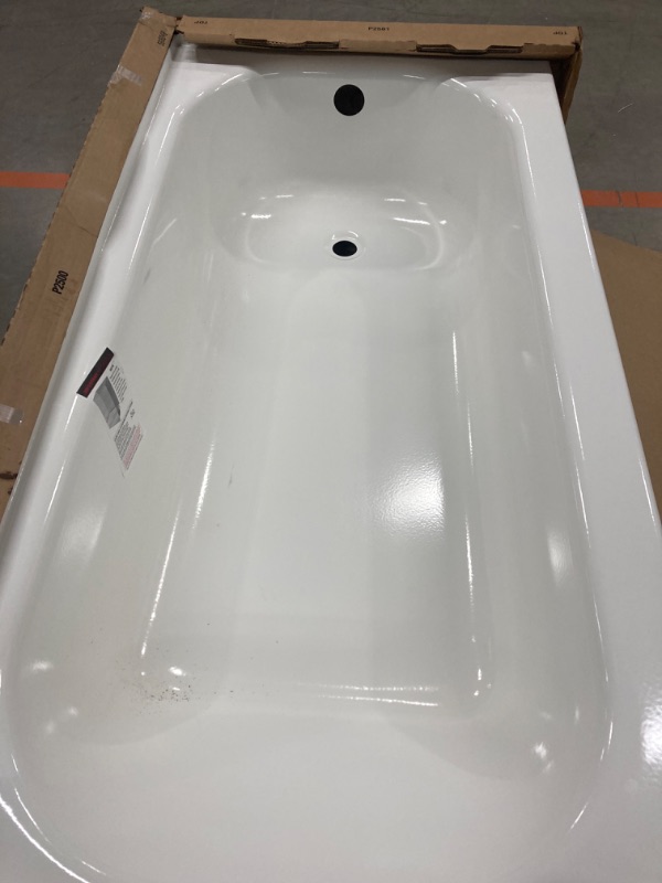 Photo 3 of Aloha 60 in. x 30 in. Soaking Bathtub with Right Drain in White
