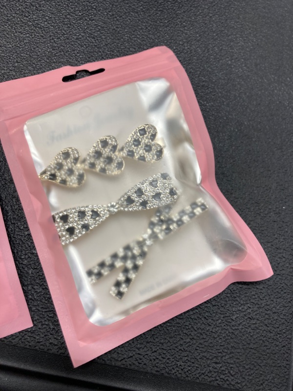 Photo 1 of hair clips crystal/classic plaid.