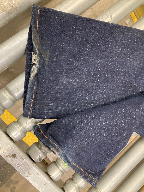 Photo 1 of **DAMAGE TO BOTTOM**Levi's Men's 517 Boot Cut Jeans, Rinse, 38WX34L